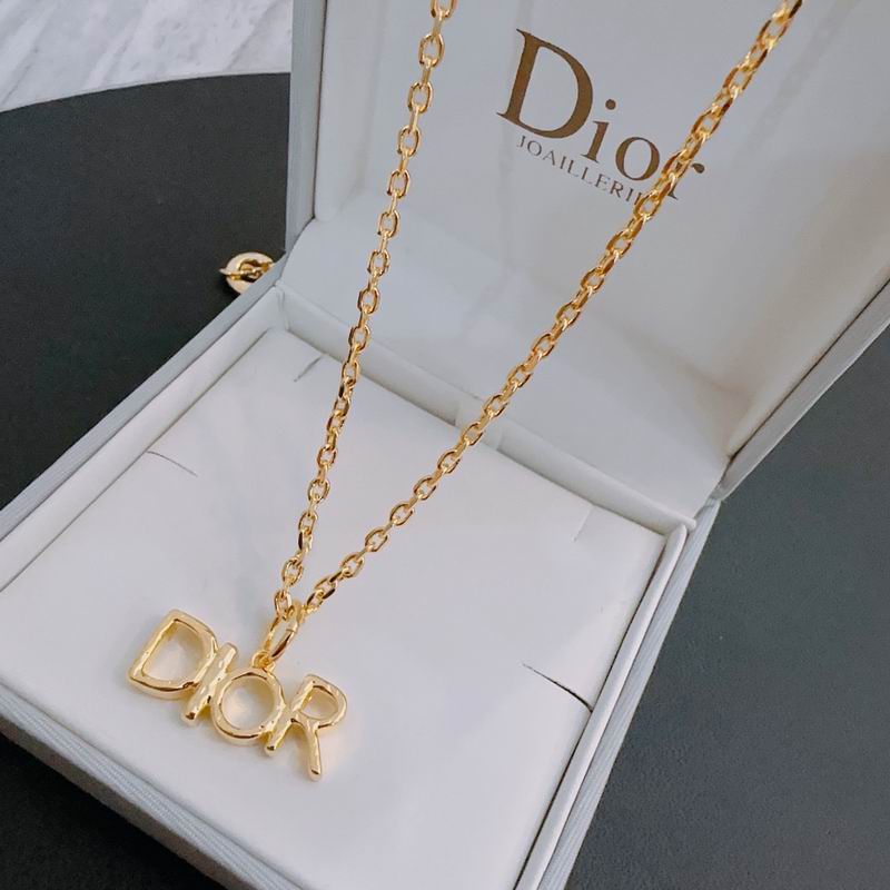 Dior Necklace 04lyr235 (1)